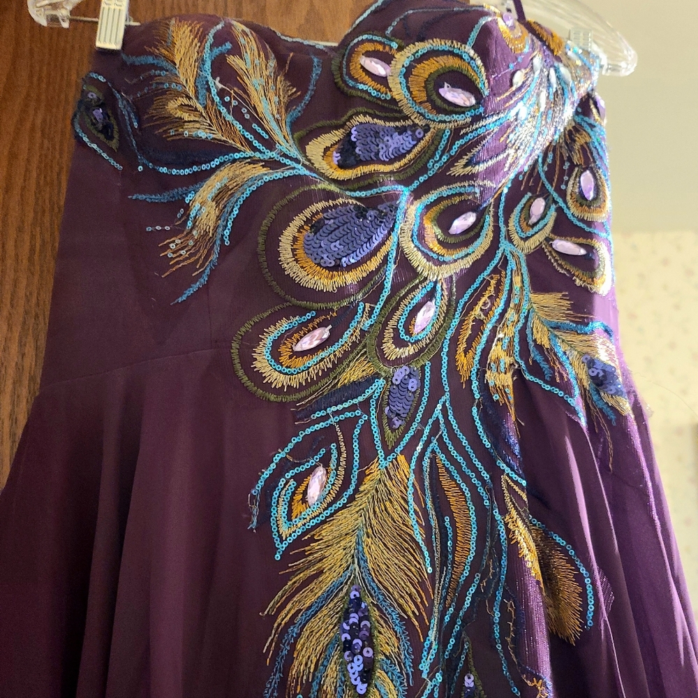 Grace Karin Purple Strapless Dress with Peacock Embroidery - Picture 2 of 6